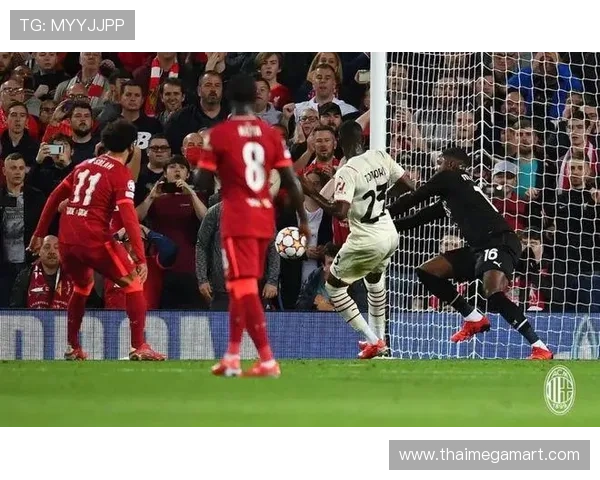 莱奥与萨拉赫:边锋进攻效率及战术贡献对比分析 莱奥与萨拉赫:边锋进攻效率及战术贡献对比分析